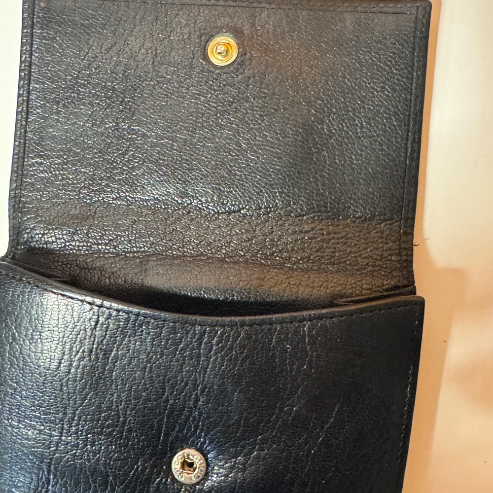 Gucci Black Leather Wallet with Pink Logo - Picture 12 of 15
